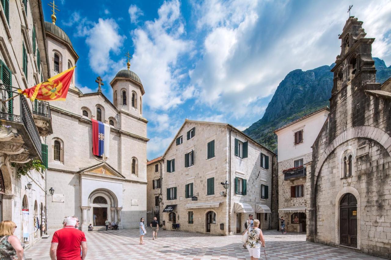 Centrum Hostel Kotor Exterior photo